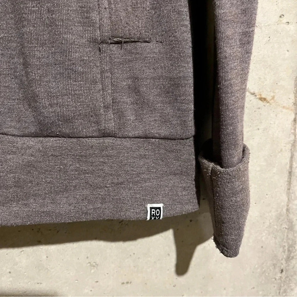 Roxy Sweater Womens Small Gray Pullover Hoodie Quarter Zip Pockets - Picture 2 of 10